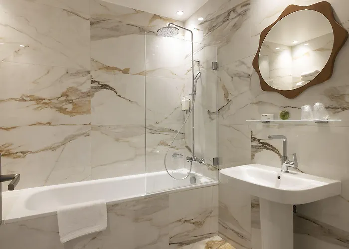 Michelet Odeon 3* Paris