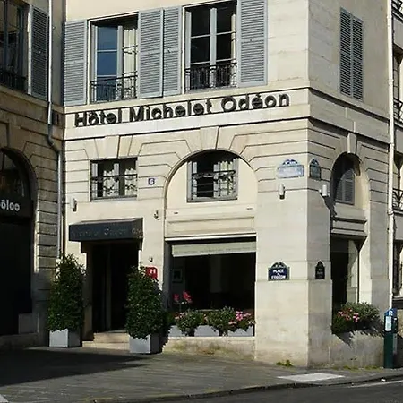 米什莱剧场酒店